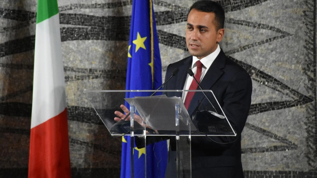 Bakan Çavuşoğlu: Azerbaycan'a destek vermekten çekinmeyiz