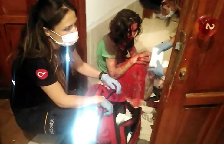 Eşini dövüp, polise direnen koca tutuklandı, kadın ise sığınma evine yerleştirildi