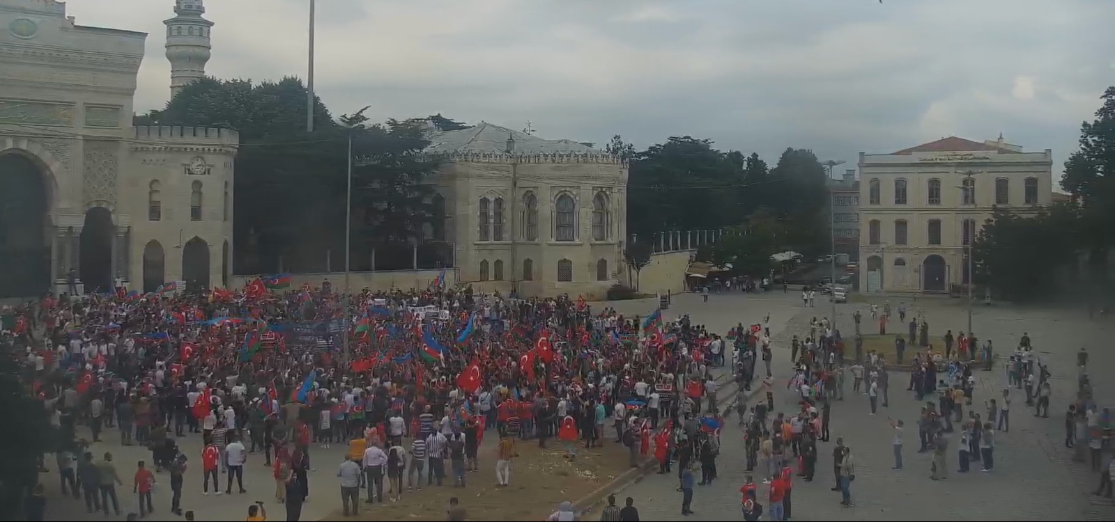 Beyazıt Meydanı'nda eylem: Azerbaycan'ın yanındayız!