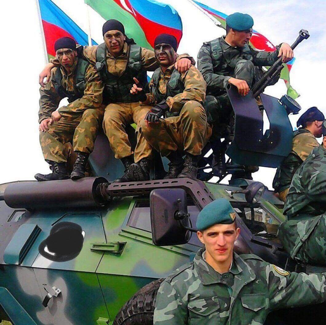 Bakan Akar'dan birlik komutanları ile görüştü