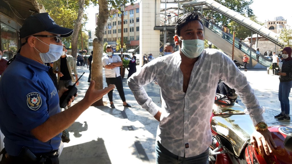 Maske denetiminde kimliğini vermeyen şahsın arandığı öğrenildi