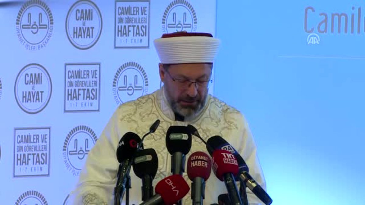 Diyanet İşleri Başkanı Erbaş, Camiler ve Din Görevlileri Haftası'nda konuştu