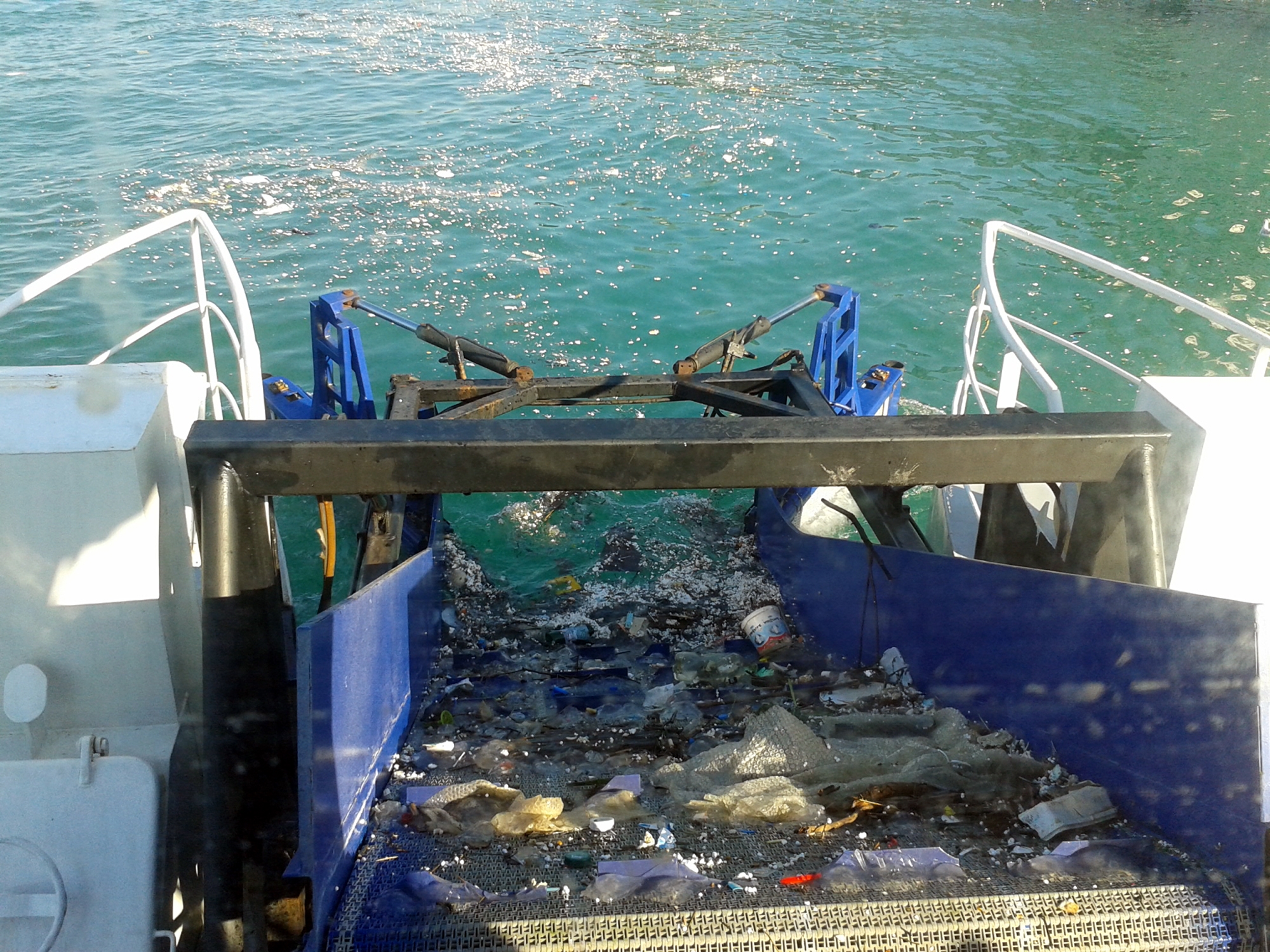 Yenikapı Sahili'nin kirliliği, drone yardımıyla gözler önüne serildi