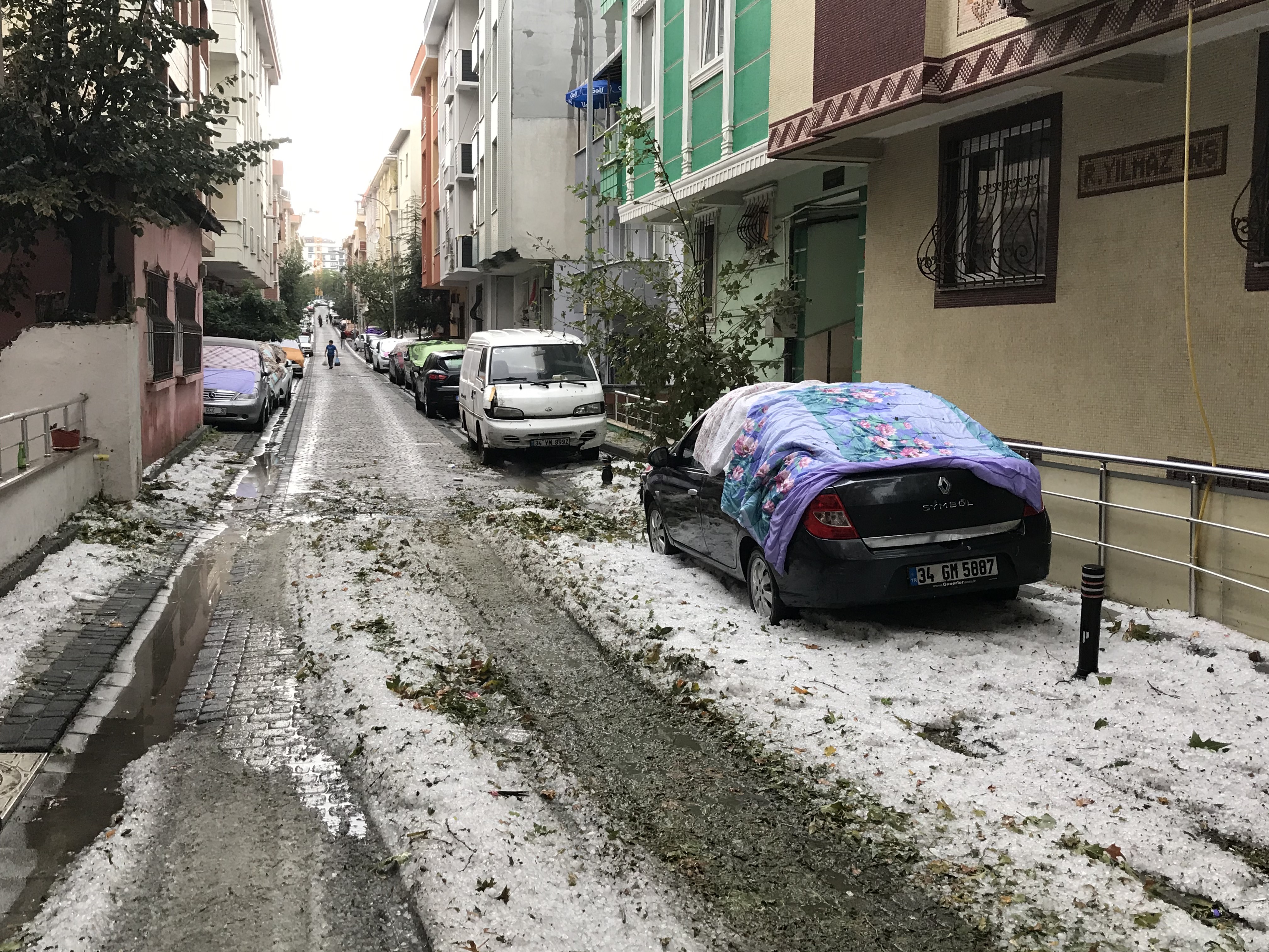İstanbul, İzmir'de dolu yağacak mı bugün? Dolu yağışı var mı, ne zaman yağacak? 