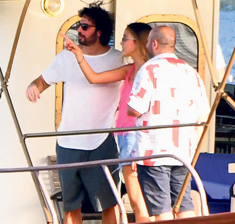 Birkan Sokullu'ya sevgilisi Eda Gürkaynak'tan sürpriz doğum günü!