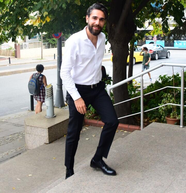 Sefirin Kızı dizisinin yıldızı Neslihan Atagül'ün eşi Kadir Doğulu'nun büyük özlemi!