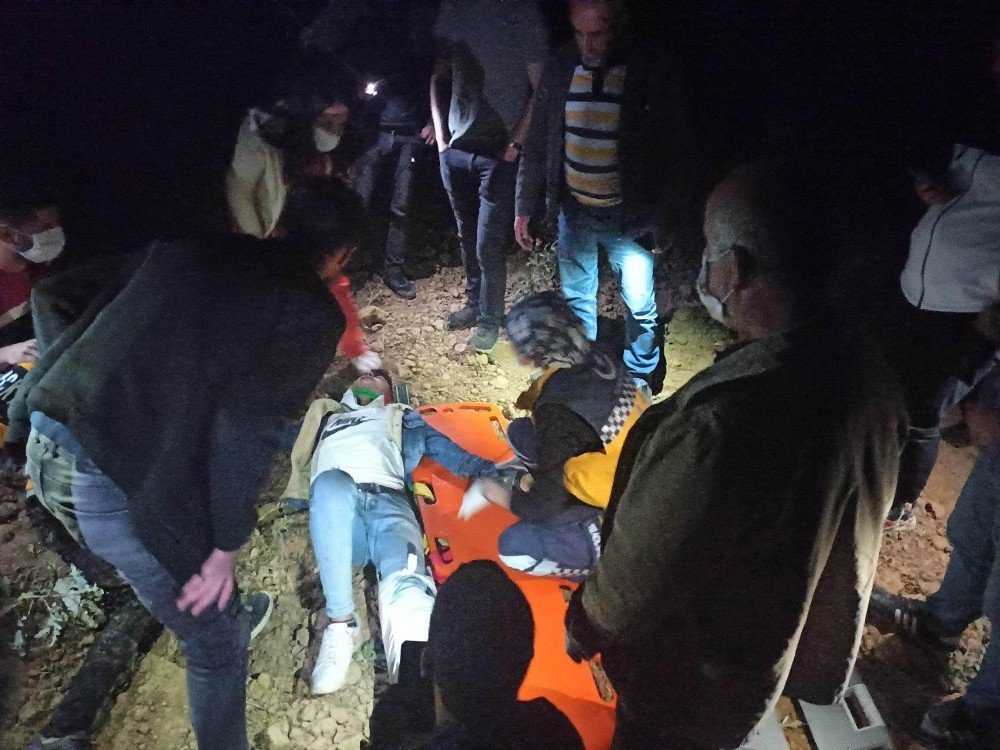 Takla atan otomobil alev aldı, yaralılar son anda kurtuldu