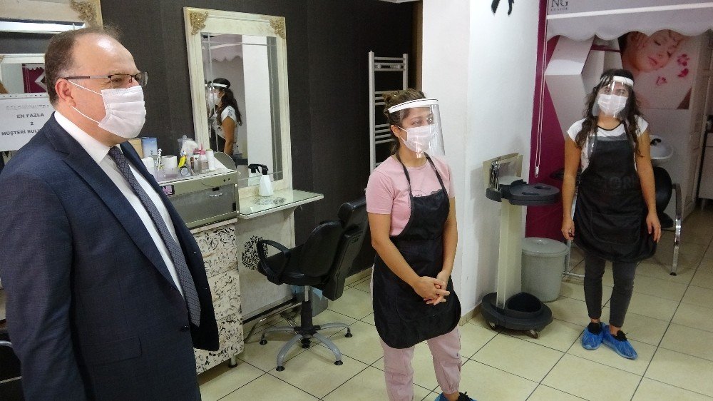 O ilimizden sevindiren açıklama: Vaka sayısı ve can kaybı, ortalamasının altında