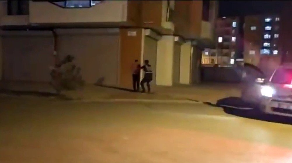 Van’daki memurluk dolandırıcısı yakalandı