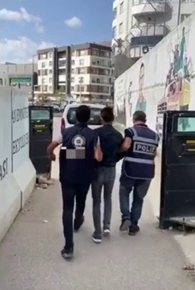 Van’daki memurluk dolandırıcısı yakalandı