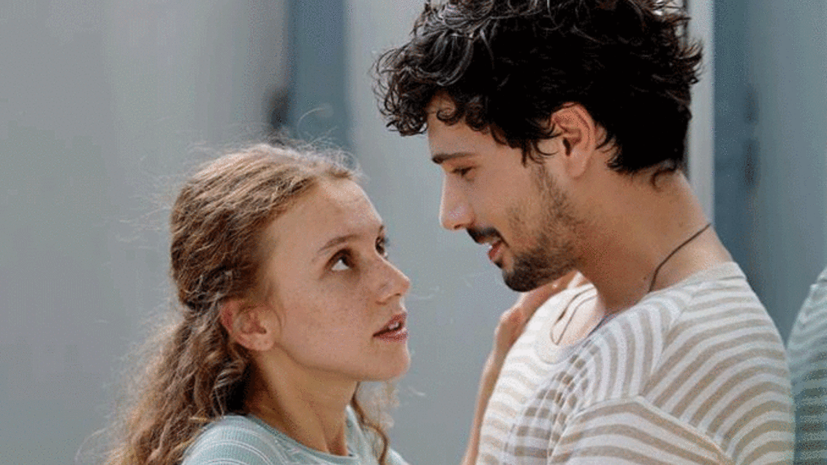 Menajerimi Ara hangi gün oynuyor? Yayın günü değişti mi? Menajerimi ara hangi kanalda oynuyor?