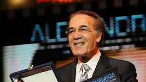  Mısırlı ünlü aktör Mahmud Yasin hayatını kaybetti