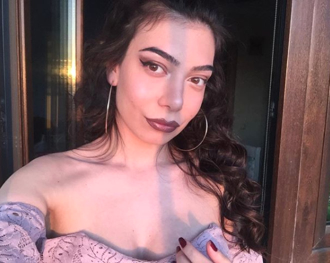 Alemin Kralı dizisinin Oben'i Birsu Demir sosyal medyayı salladı!