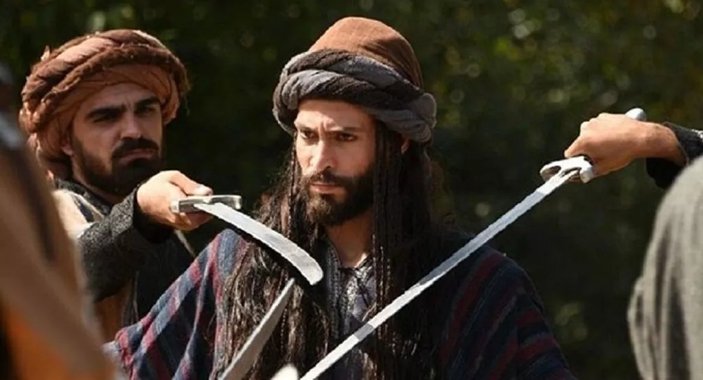 Ekin Koç Uyanış Büyük Selçuklu dizisinin çekimlerinde kaza geçirdi!