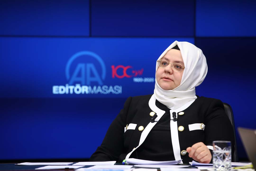 Bakan Selçuk müjdeyi verdi! Yeni istihdam paketi geliyor