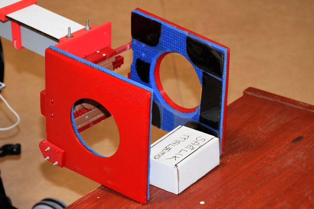 Hastalarla teması azaltmak için robot geliştirildi