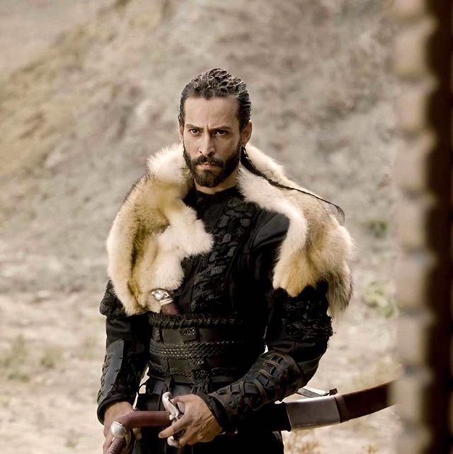 Ekin Koç Uyanış Büyük Selçuklu dizisinin çekimlerinde kaza geçirdi!