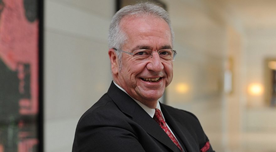 Erol Bilecik kimdir?