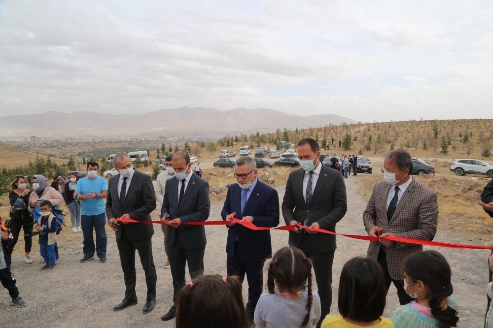 Niğde'de Doğa Okulu açıldı: Ormanda eğitim başlıyor