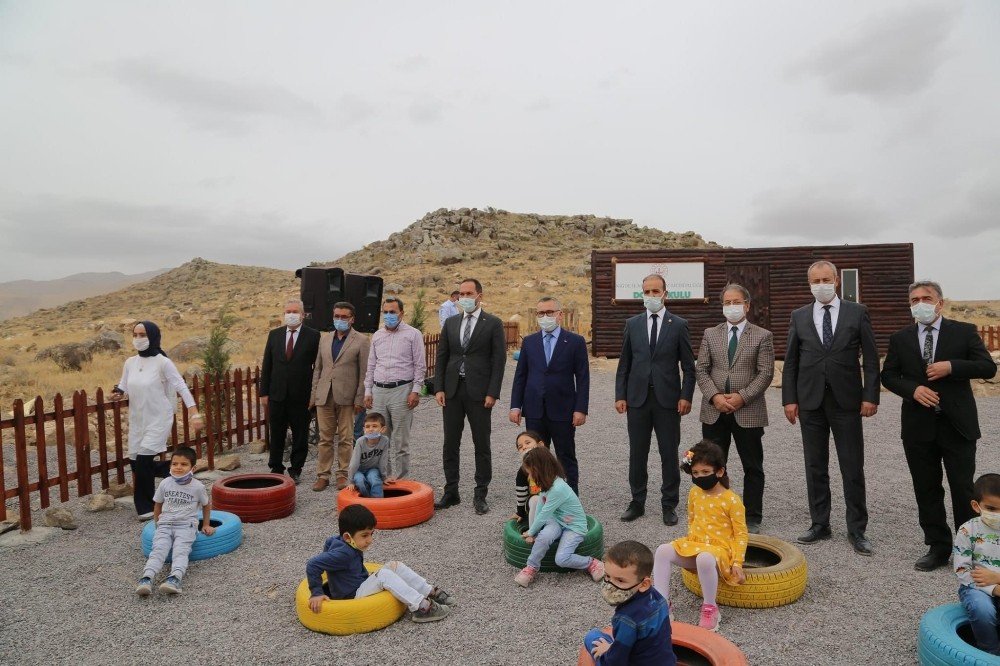 Niğde'de Doğa Okulu açıldı: Ormanda eğitim başlıyor