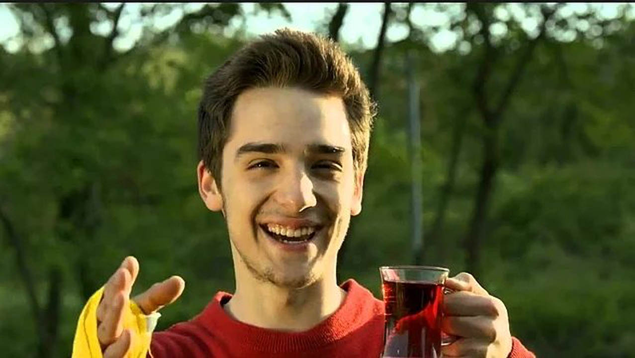 Sinan Çetin'in küçük oğlu Orfeo Çetin direksiyon başında alkollü yakalandı