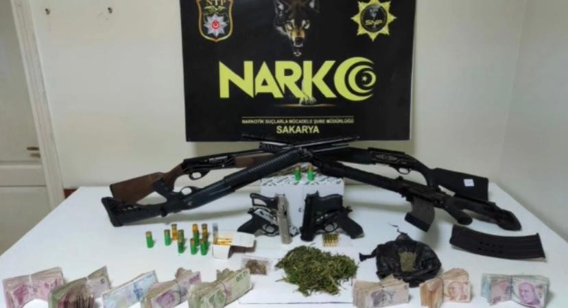 Şafak operasyonunda gözaltına alınan 15 şüpheliden 10’u tutuklandı