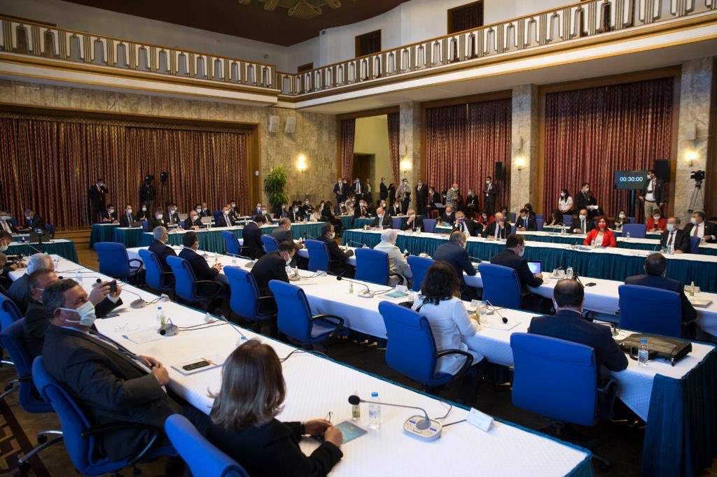 Cumhurbaşkanı Yardımcısı Oktay'dan bütçe açıklaması!