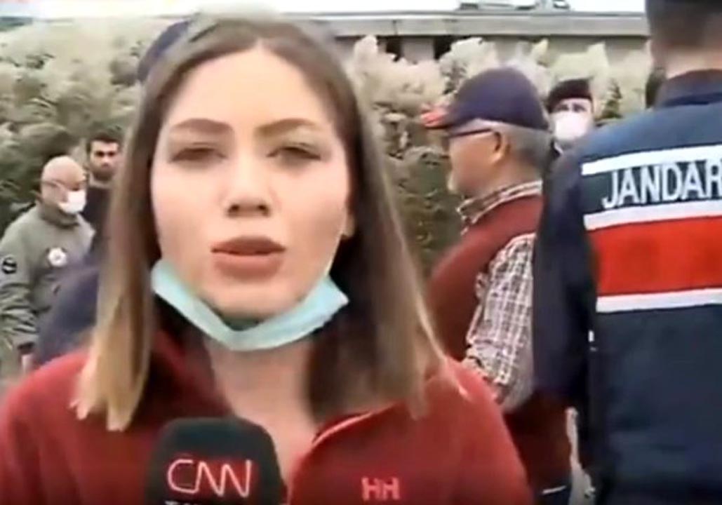 kaymakamdan-ismini-yanlis-soyleyen-cnn-turk-13685162-9573-o.jpg