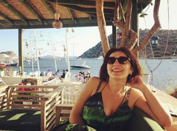 Suzan Kardeş'in kızı Begüm Kardeş sosyal medyada gündem oldu