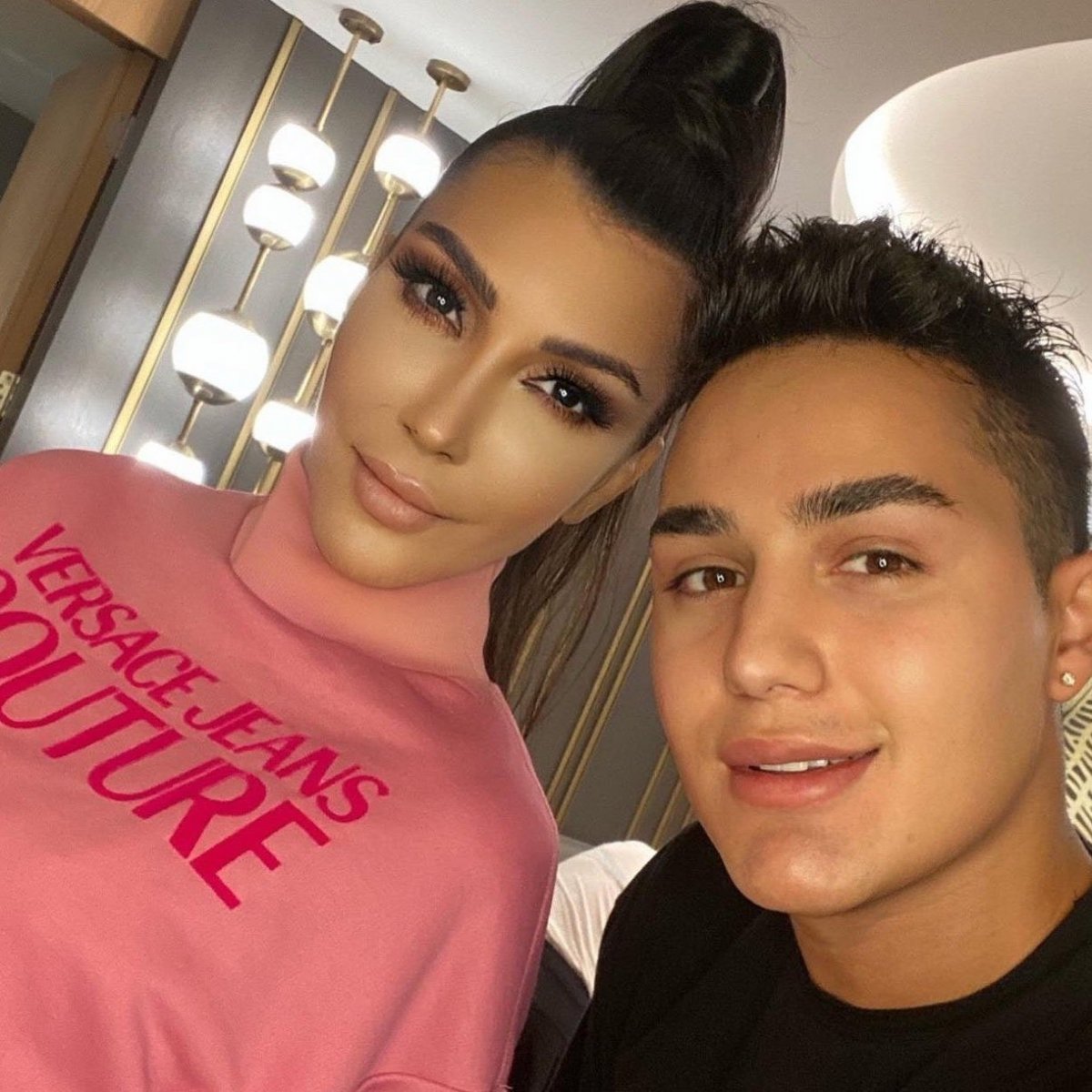 Kardashian'ın klonlayan Hande Yener!