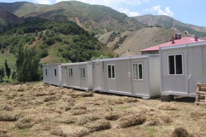 TOKİ Bingöl depreminin yaraları sarılıyor!