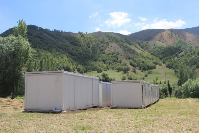 TOKİ Bingöl depreminin yaraları sarılıyor!