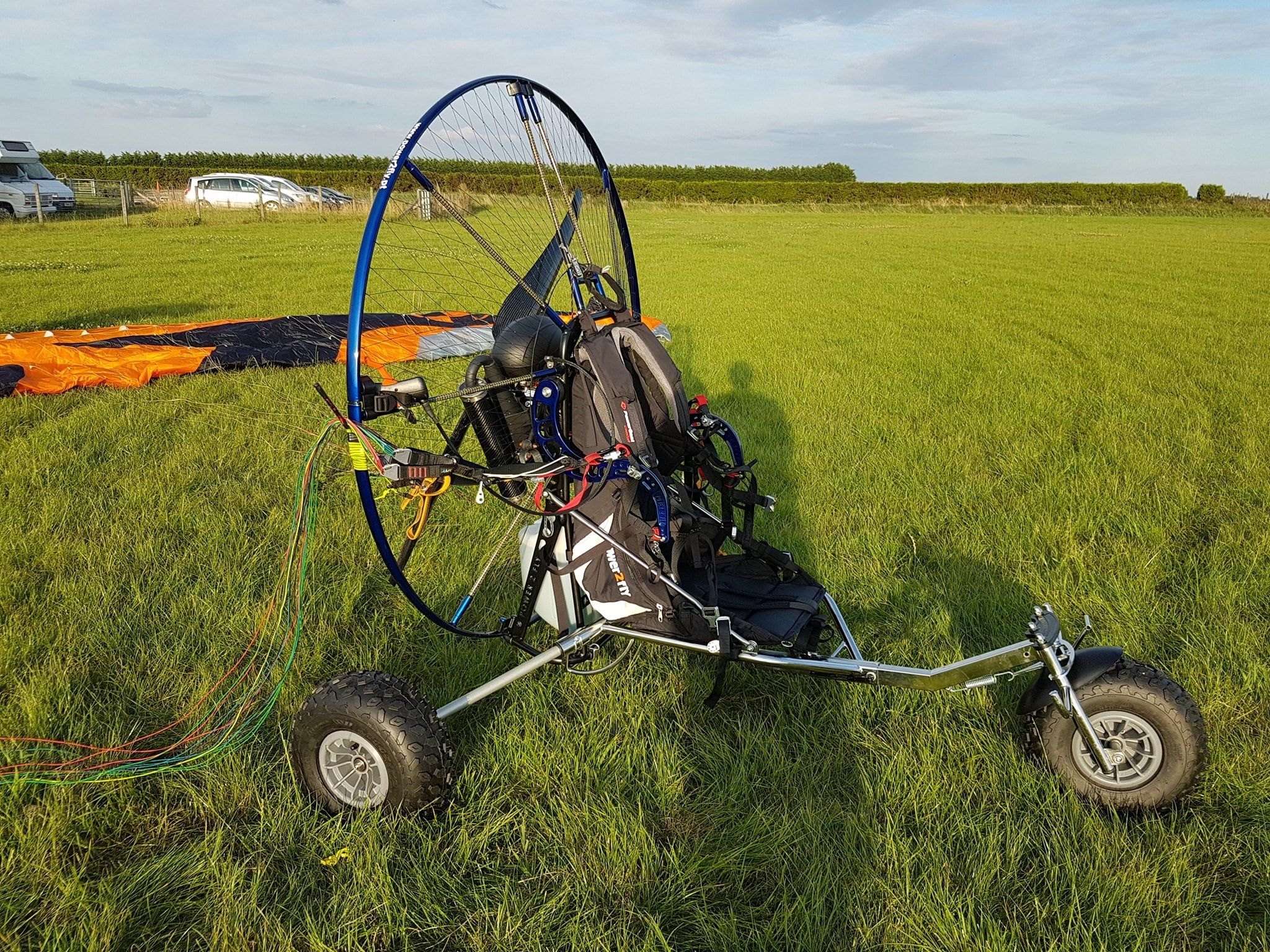 power2fly-p2f-colibri-trike-2020-new-model-can-adapt-to-any-paramotor-brand-43204-p.jpg