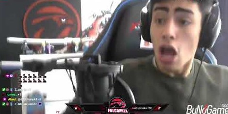 İzmir depremine canlı yayında bilgisayar oyunu oynarken yakalandı!