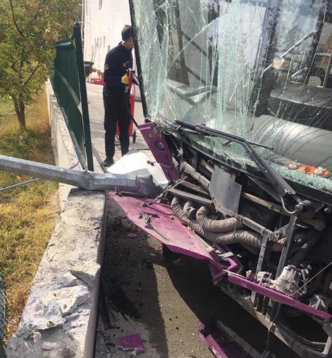 Son dakika Haberi: Van’da belediye otobüsü kazası: 10 yaralı var!