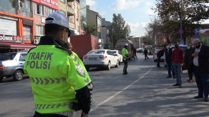 Arnavutköy’de covid-19 denetimi! Vatandaşlar tek tek uyarıldı