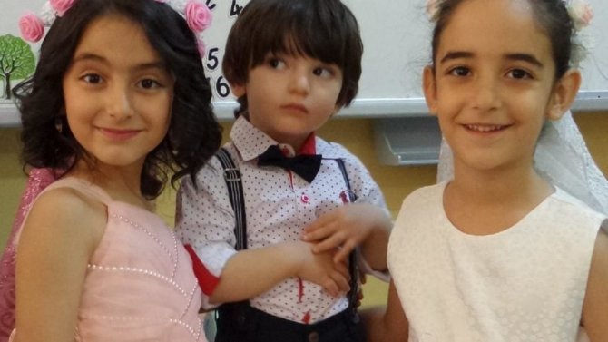 Elif’i üzerine devrilen sandalye hayatta tutmuş