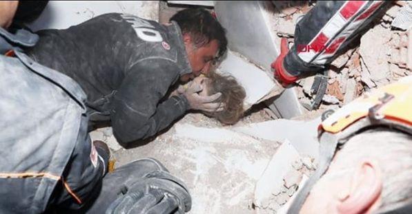 AFAD gönüllüsü nedir? Nasıl olunur? Ne iş yapar? | AFAD gönüllü başvuru şartları