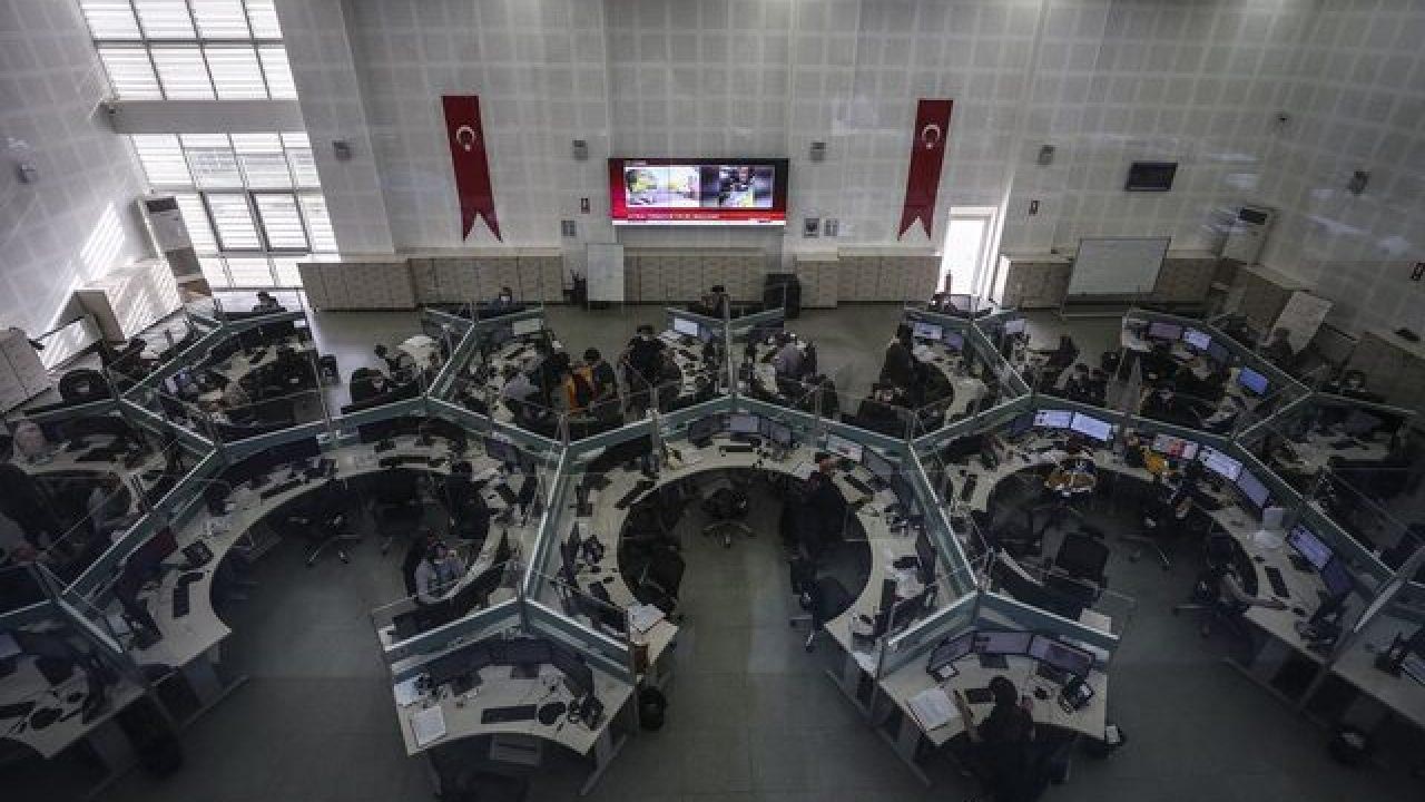 Depremde göçük altında kalanlarla 112 çalışanlarının konuşmaları ortaya çıktı: Lütfen dayanamıyoruz