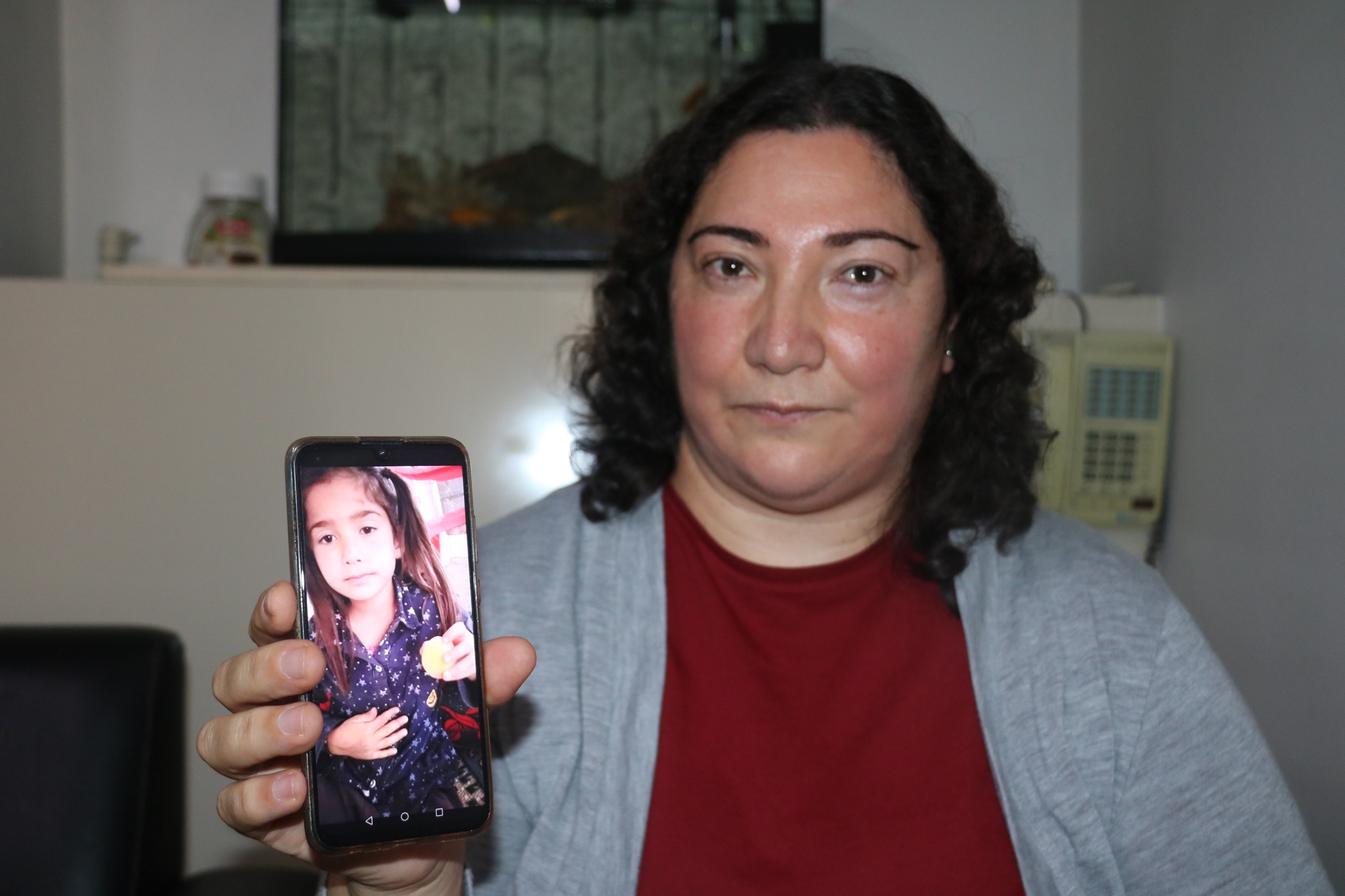 Türkiye ile İngiltere arası çocuk krizi: Küçük kızı kaçırma anları kameraya böyle yansıdı!