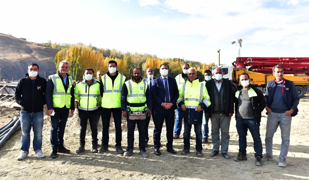 Doğu Anadolu'da en büyük ‘millet bahçesi’ Ahlat’ta yapılıyor