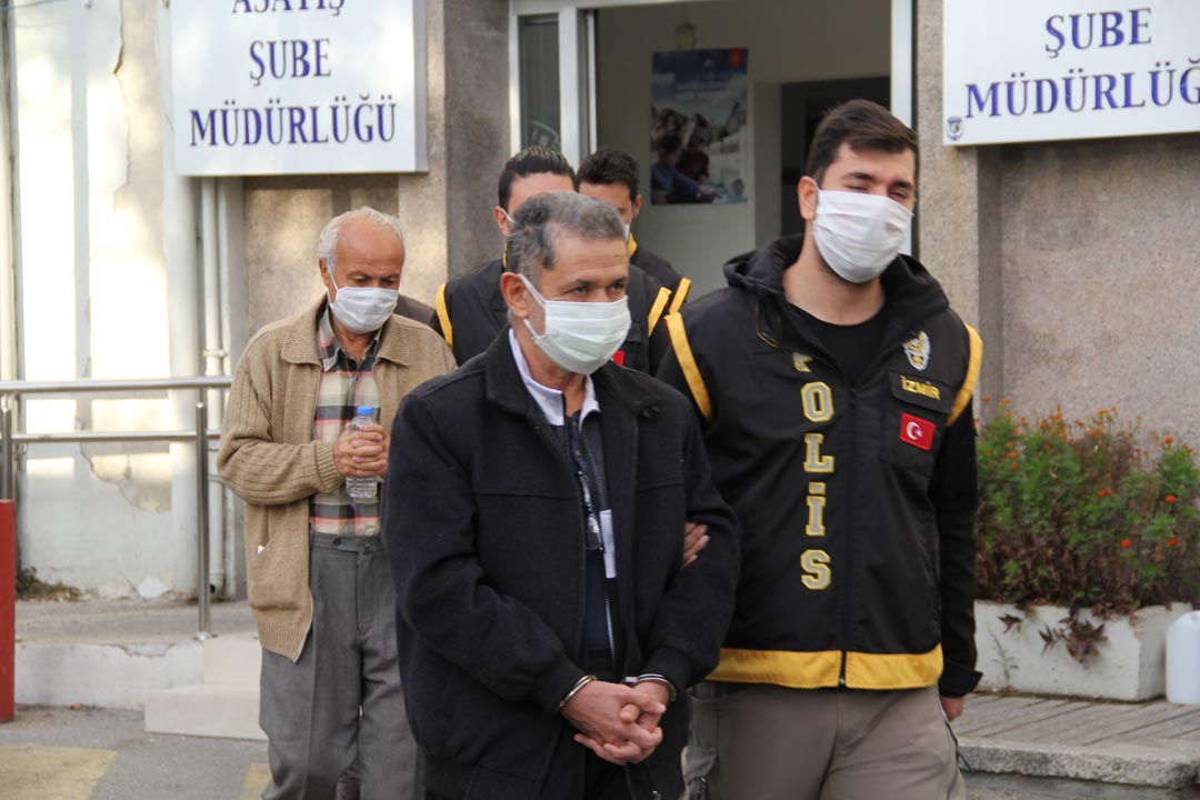 İzmir depremiyle ilgili gözaltına alınan müteahhitler kendini savundu: Biz o zamanın şartlarına göre inşaatı yaptık