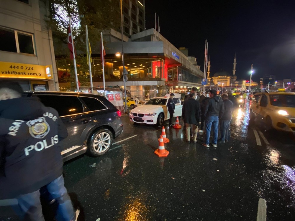 İstanbul’daki "Yeditepe Huzur" uygulamada, aranan 371 şahıs yakalandı