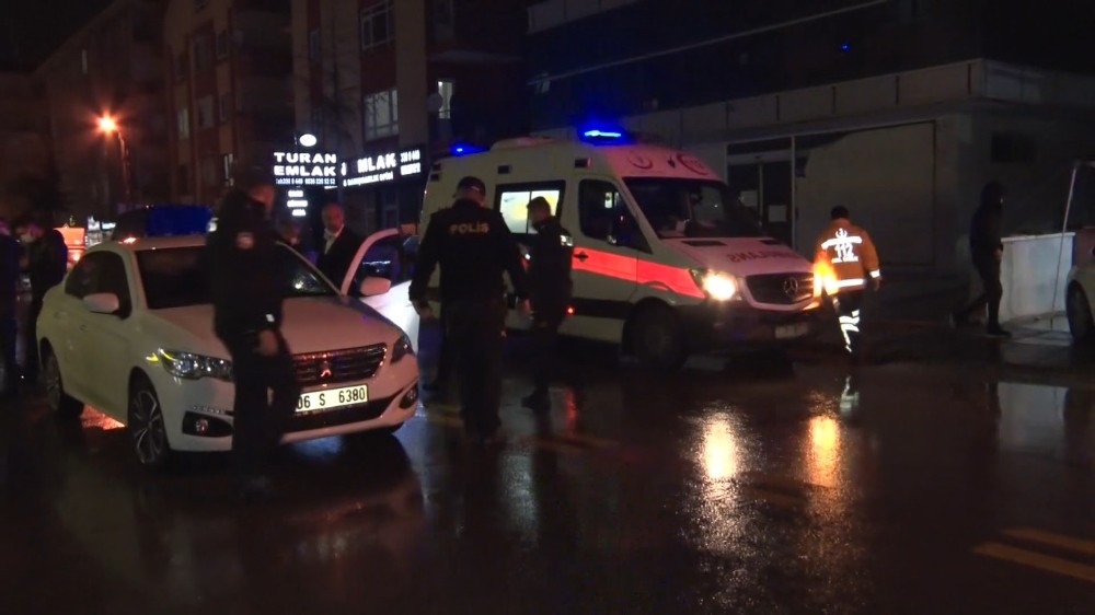 Ankara'da alkollü sürücü kırmızı ışıkta geçti: 2’si polis 5 yaralı