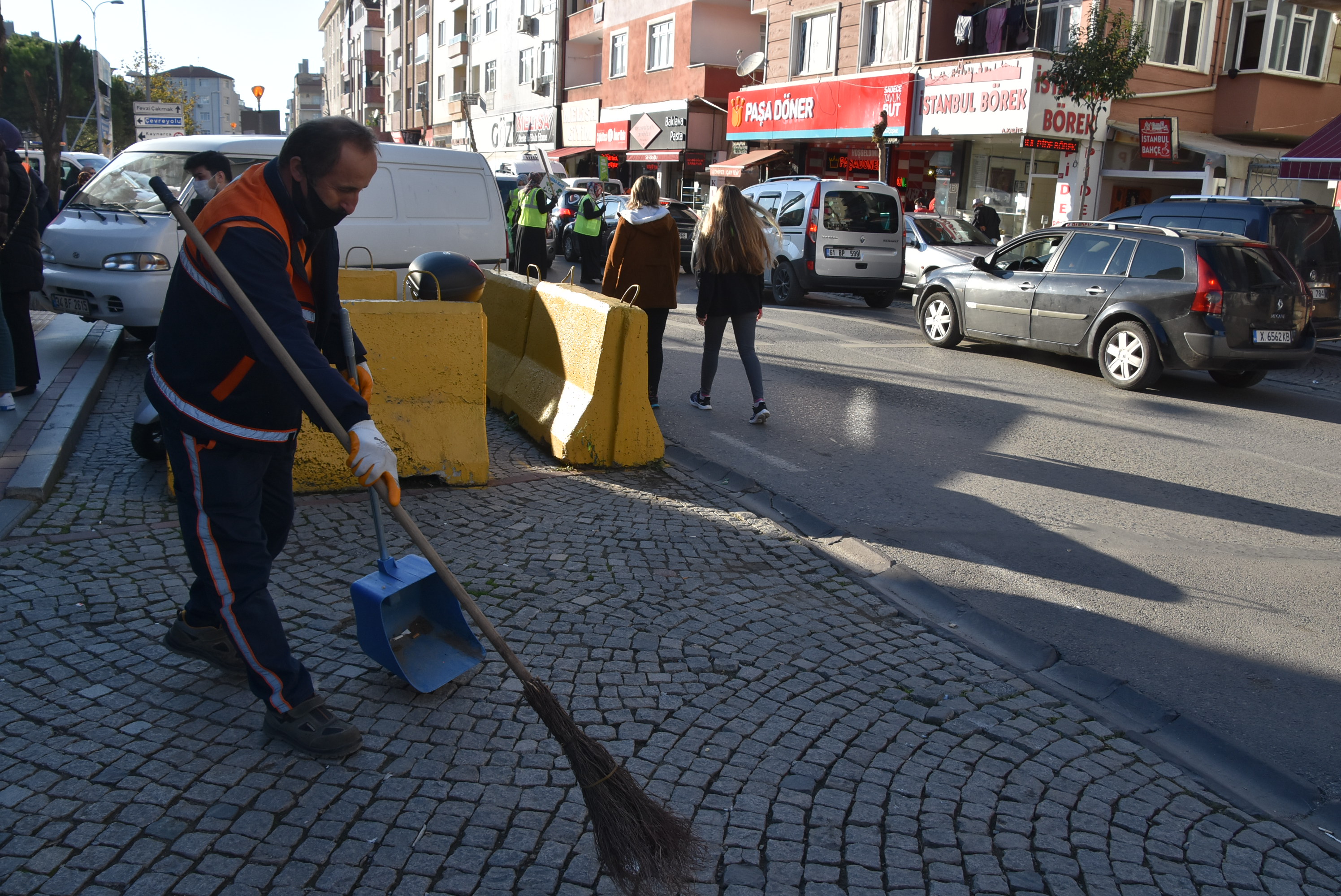 Pendik'te 'mıntıka temizliği' başladı!