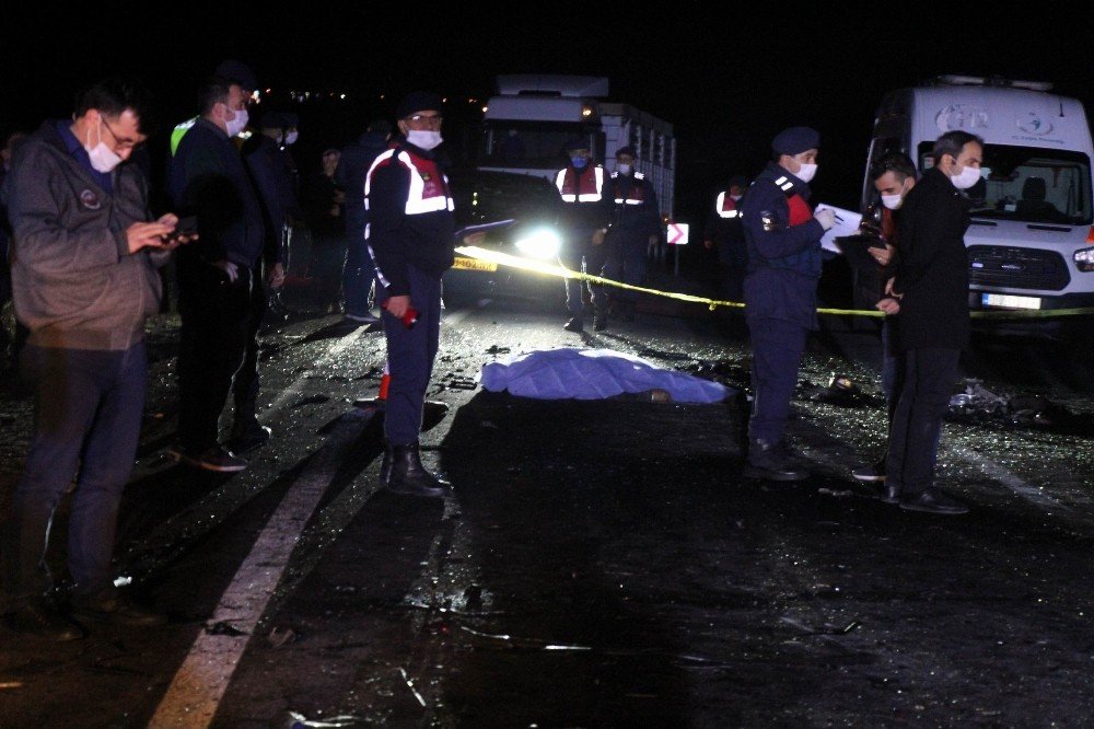 Nevşehir’de ambulansı sollamak facia getirdi: 4 ölü, 3 yaralı
