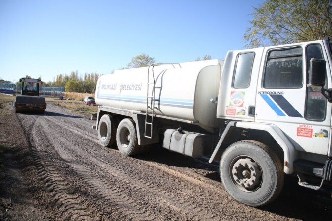 Melikgazi Belediyesi, Sarımsaklı Mahallesi'nden başladı