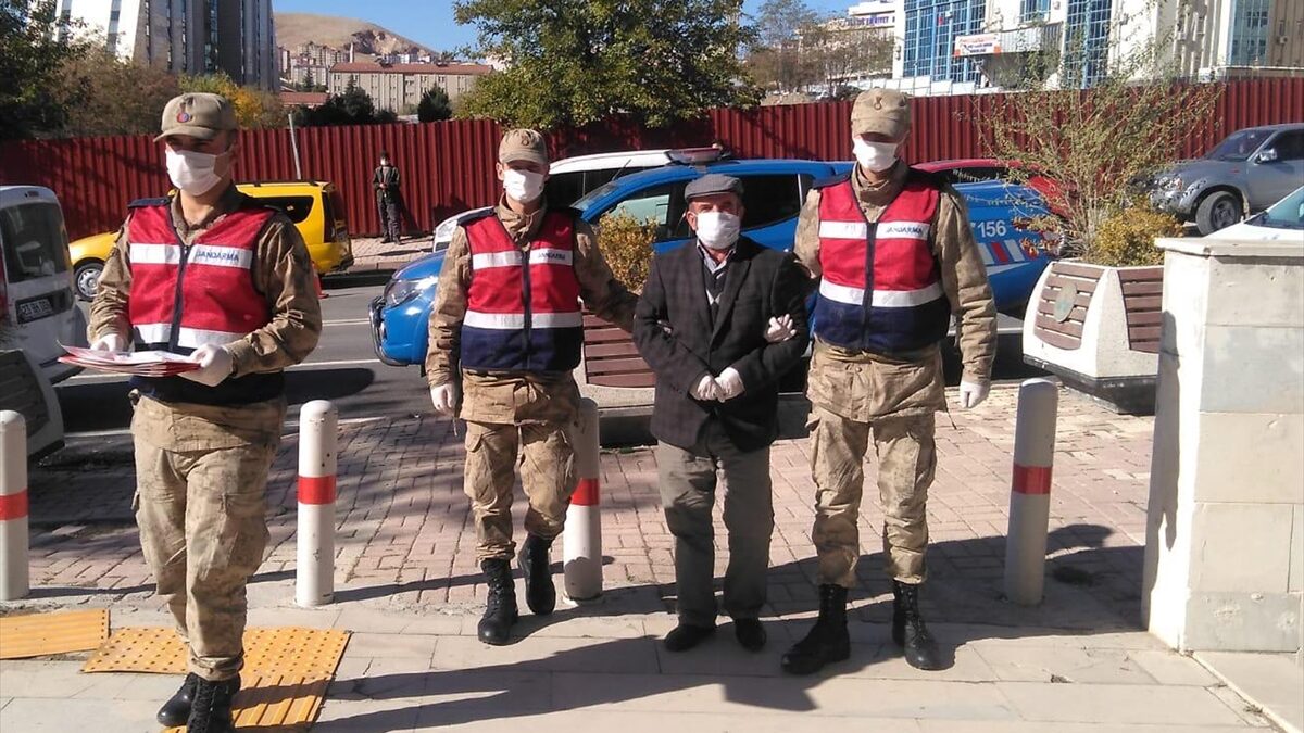 Bu kadarına da pes dedirtti! Tren raylarını çalan hırsız suçüstü yakalandı