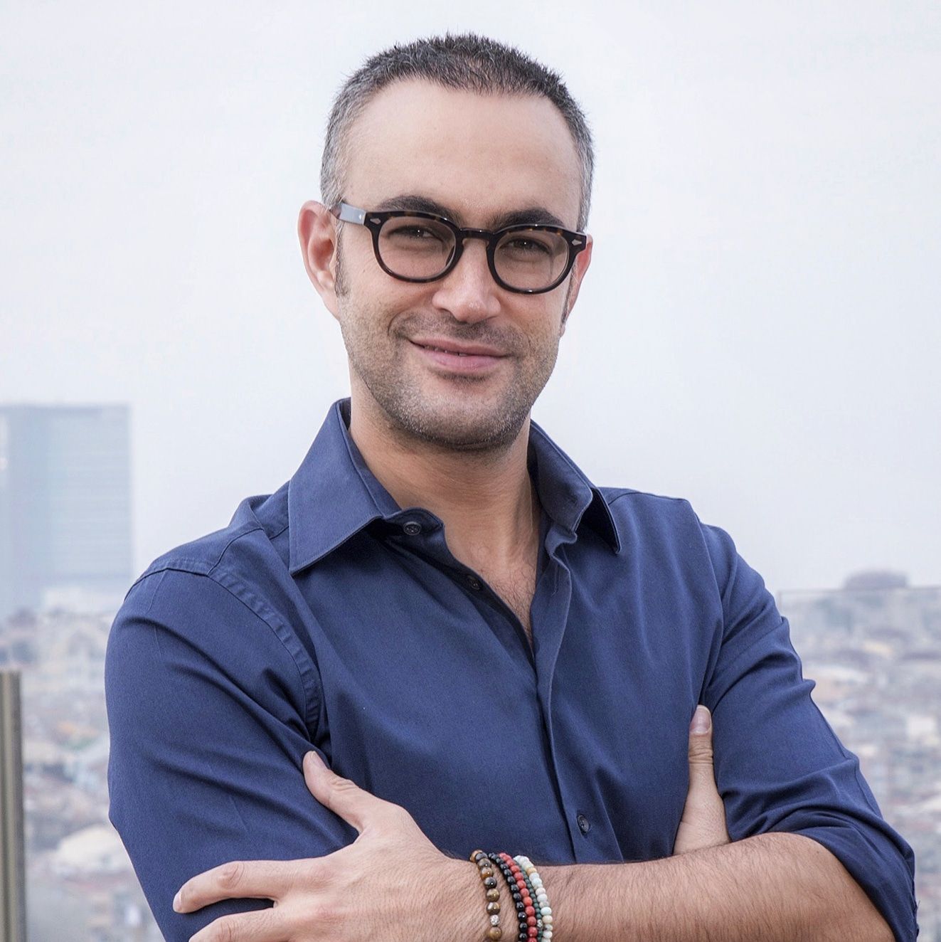 Murat Güloğlu kimdir? Nereli? Kaç yaşında? FOX'tan neden kovuldu? Murat Güloğlu'nun İlham Aliyev yorumu