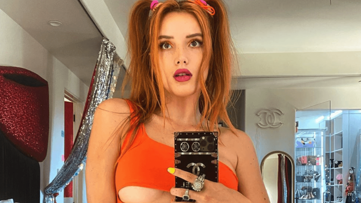 Cinsel içerikli sitede 24 saatte 8 milyon lira kazanan Bella Thorne'ın son pozuna beğeni yağdı